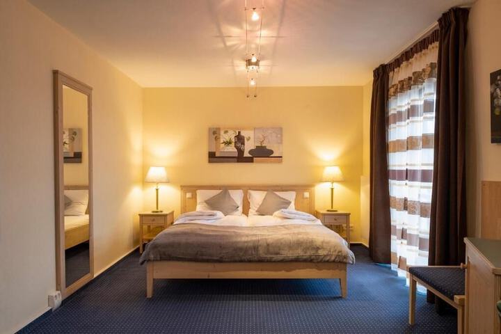 Room 5 of 23