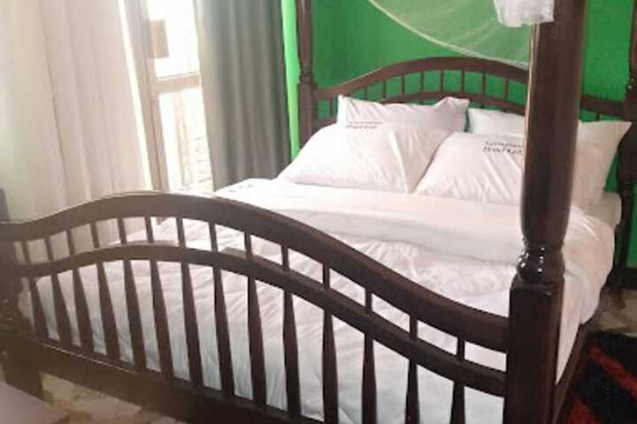 Room 3 of 17