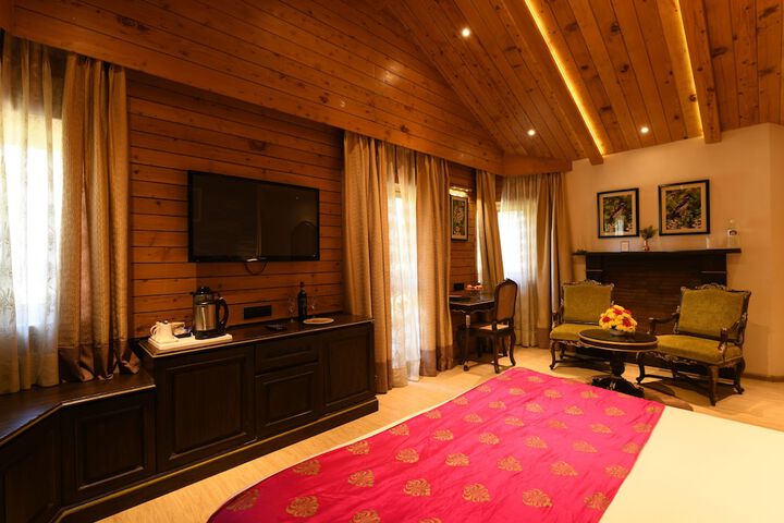 Room 14 of 166