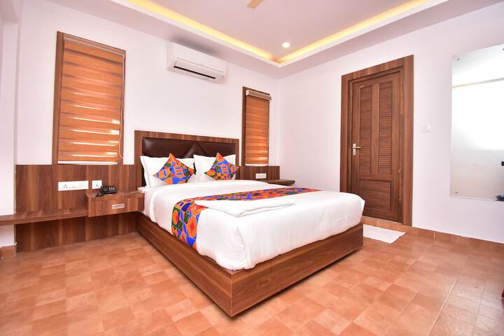 Room 11 of 26