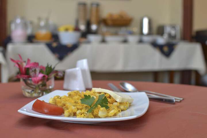 Breakfast/Coffee Service 38 of 46