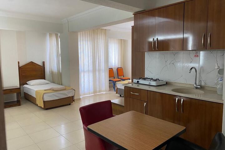 Room 30 of 85