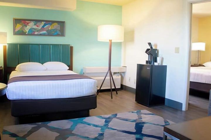 Standard Room, King or Two Doubles (3 of 8)