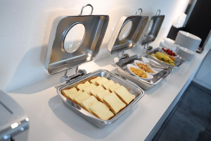 Breakfast/Coffee Service 95 of 117