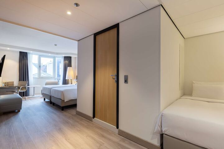 Room 39 of 115