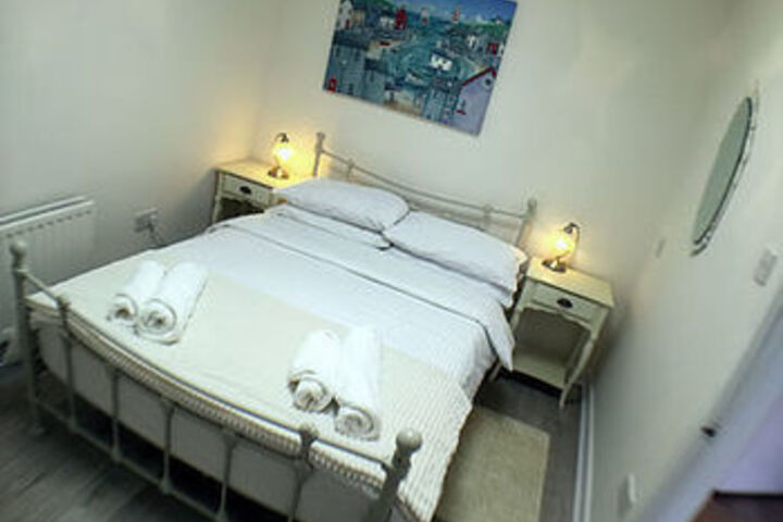 Room 18 of 42