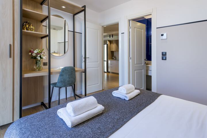 Room 11 of 221