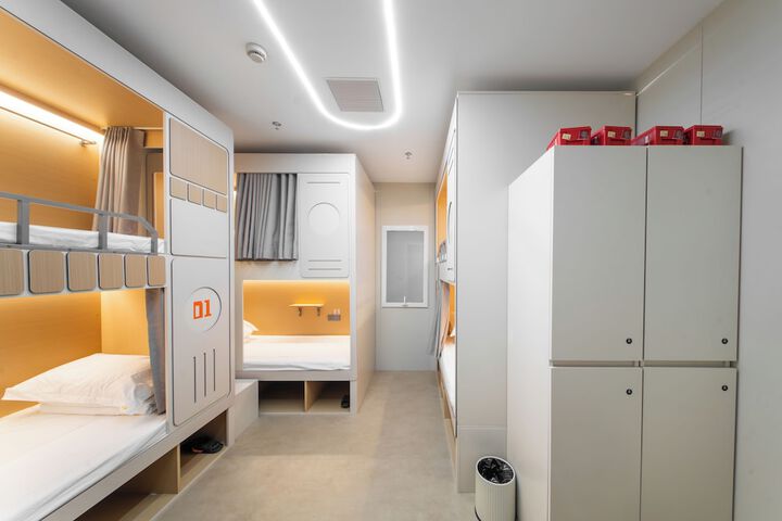 Room 20 of 61