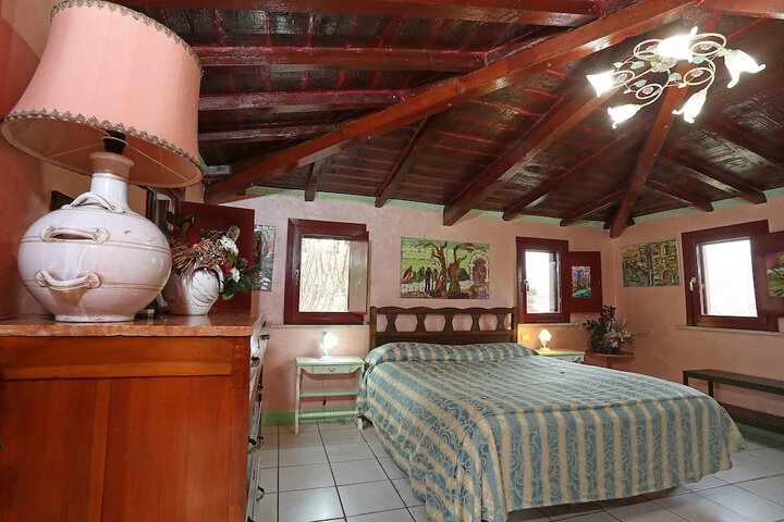 Room 5 of 28