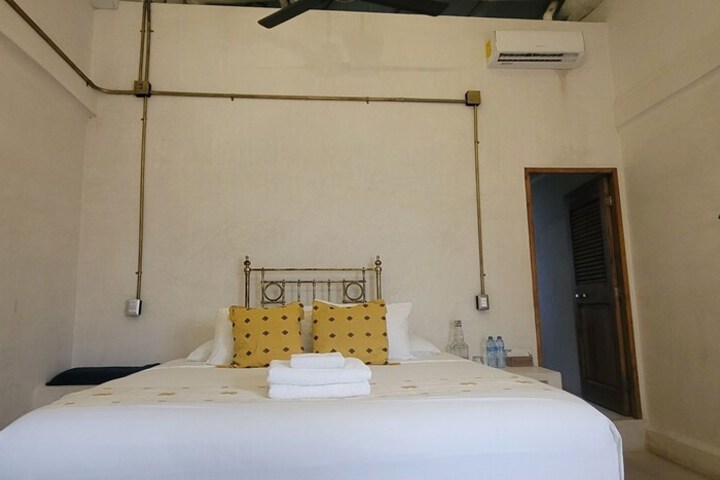 Room 22 of 81
