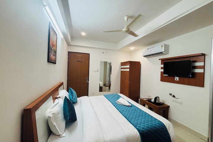 Room 17 of 22