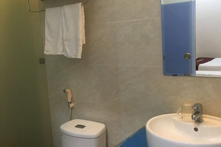 Room 16 of 17