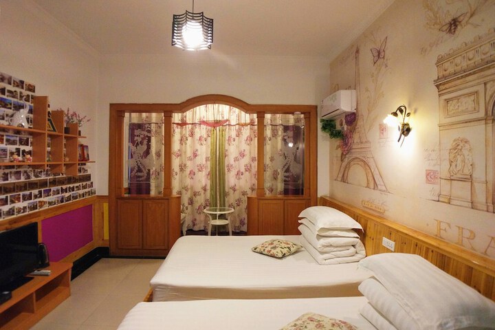 Room 18 of 24