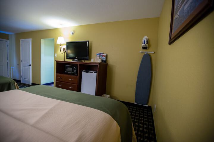 Room 46 of 79