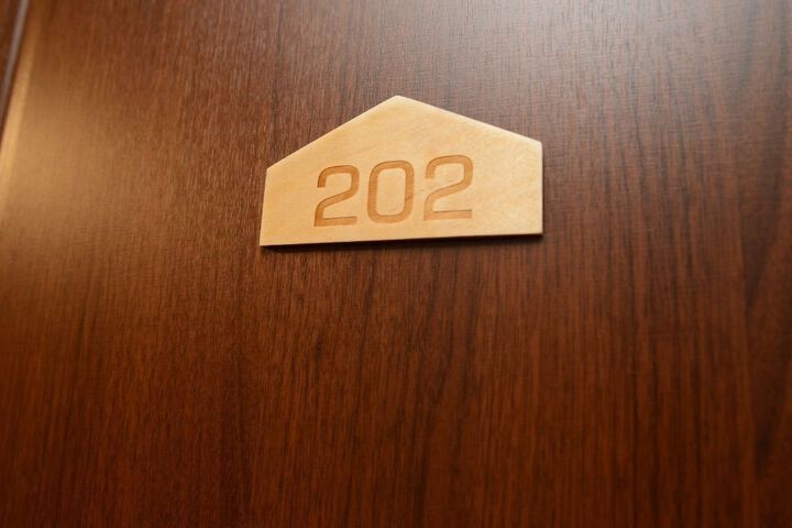 Room 15 of 48