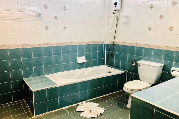 Room 15 of 39