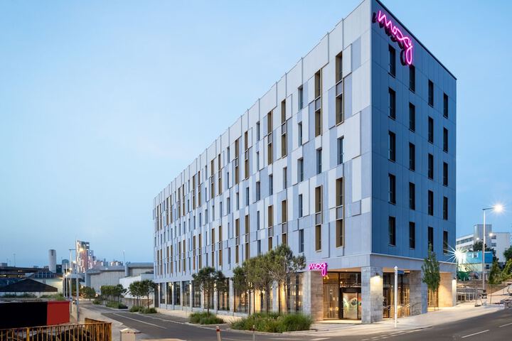 Hotel 44 of 44