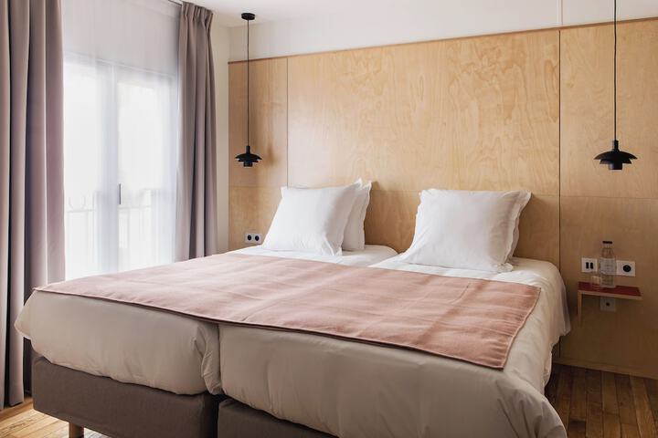 Room 16 of 64