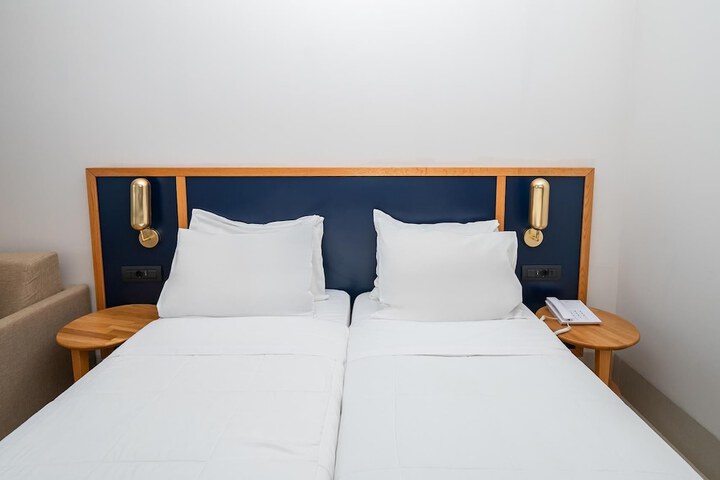 Room 20 of 126