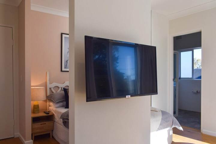 Room 7 of 24