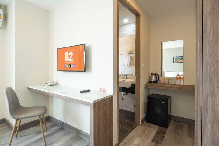 Room 7 of 24