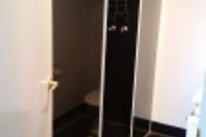 Room 353 of 384
