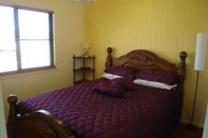Room 6 of 27