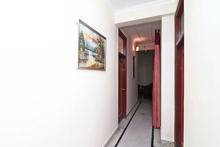 Room 13 of 15
