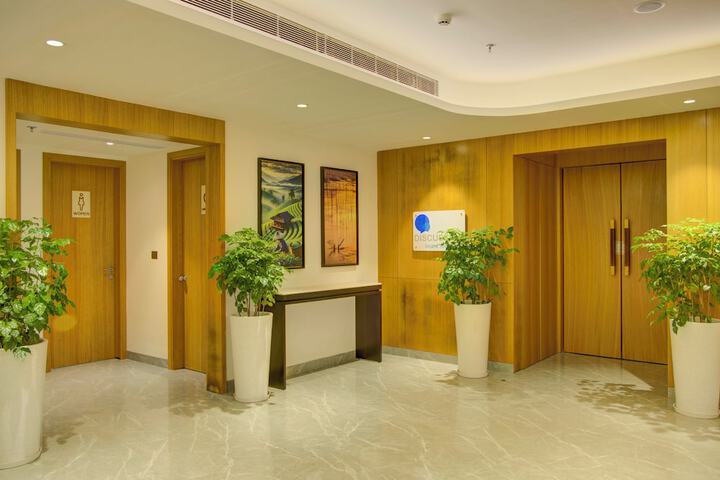 Hotel Interior 6 of 117