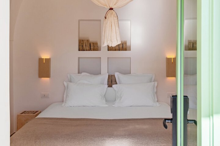 Room 13 of 78