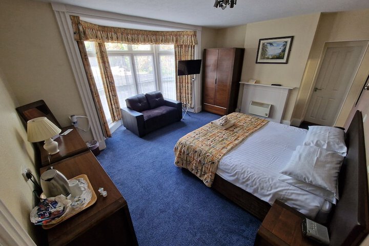 Room 8 of 36