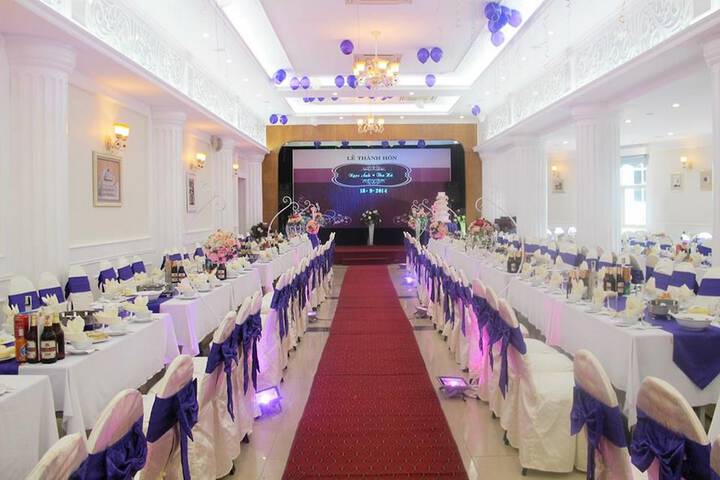 Wedding/Banquet 25 of 33