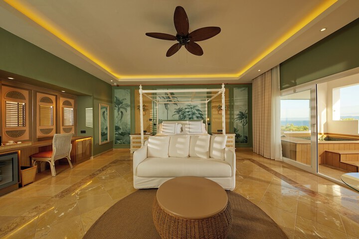 Room 36 of 125