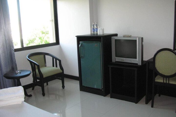 Photo 6
