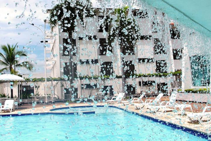 Pool 14 of 26