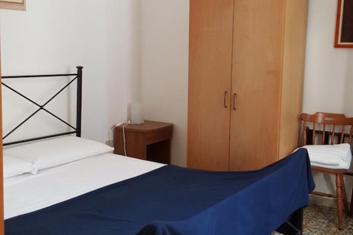 Room 20 of 48