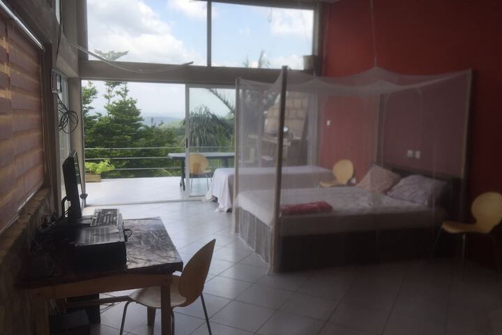 Room 9 of 26