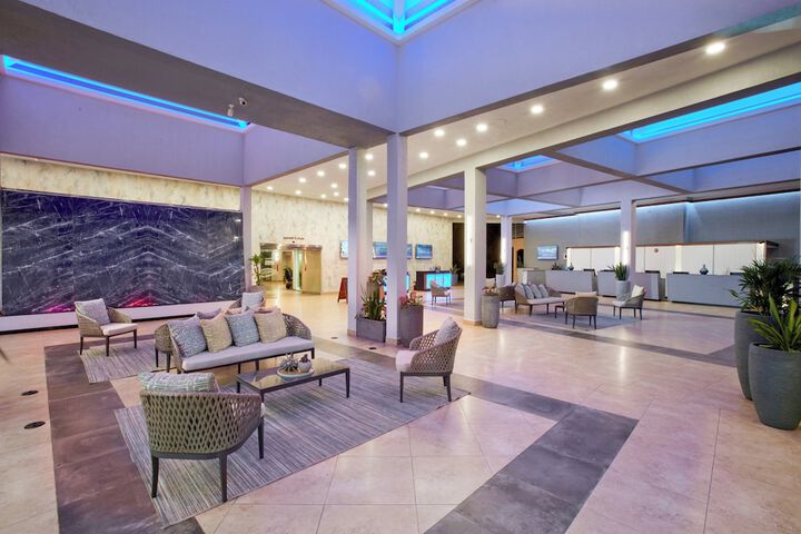 Hotel Interior 5 of 154