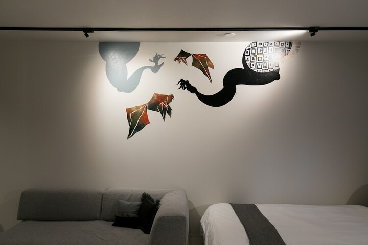 Room 13 of 105