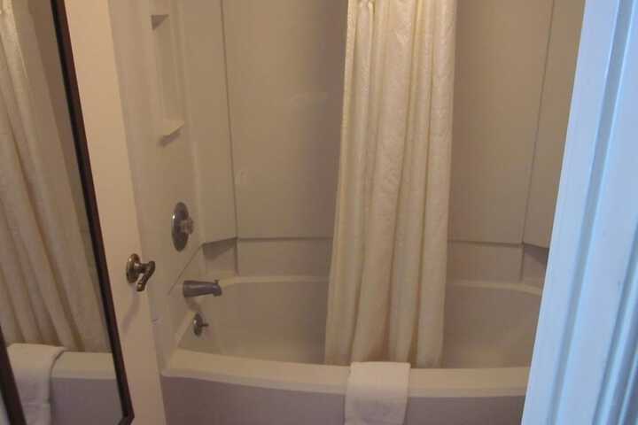 Room 16 of 21