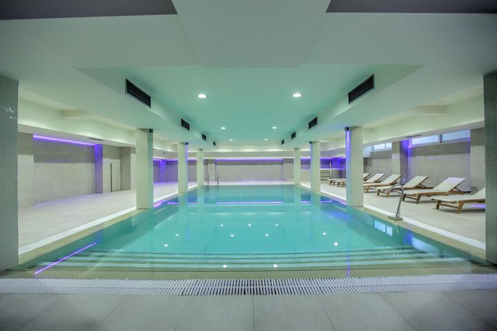 Pool 27 of 45