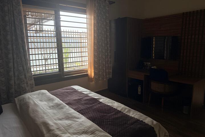 Room 6 of 29