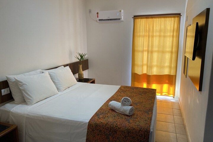 Room 6 of 49