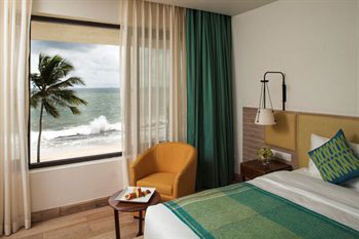 Room 14 of 42
