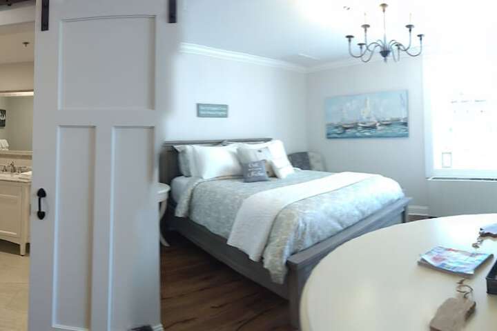 Room 16 of 49