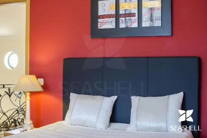 Room 5 of 24