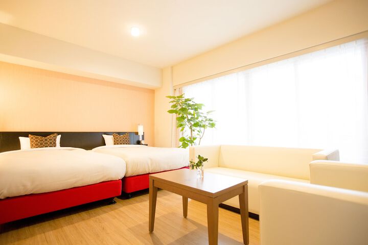 Room 12 of 84