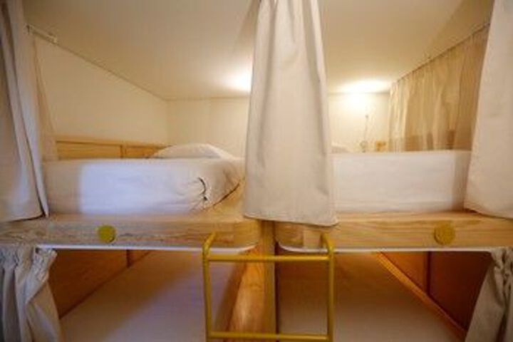 Room 28 of 119