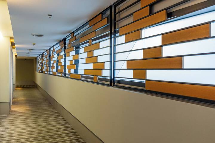 Ballroom/Hall 113 of 129