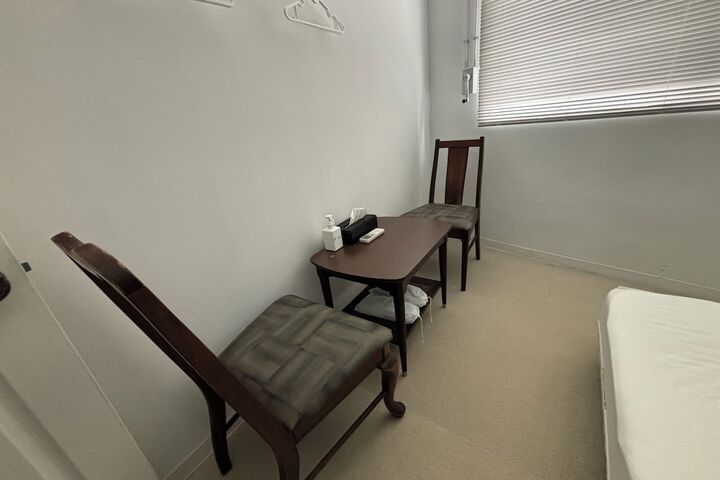Room 25 of 36